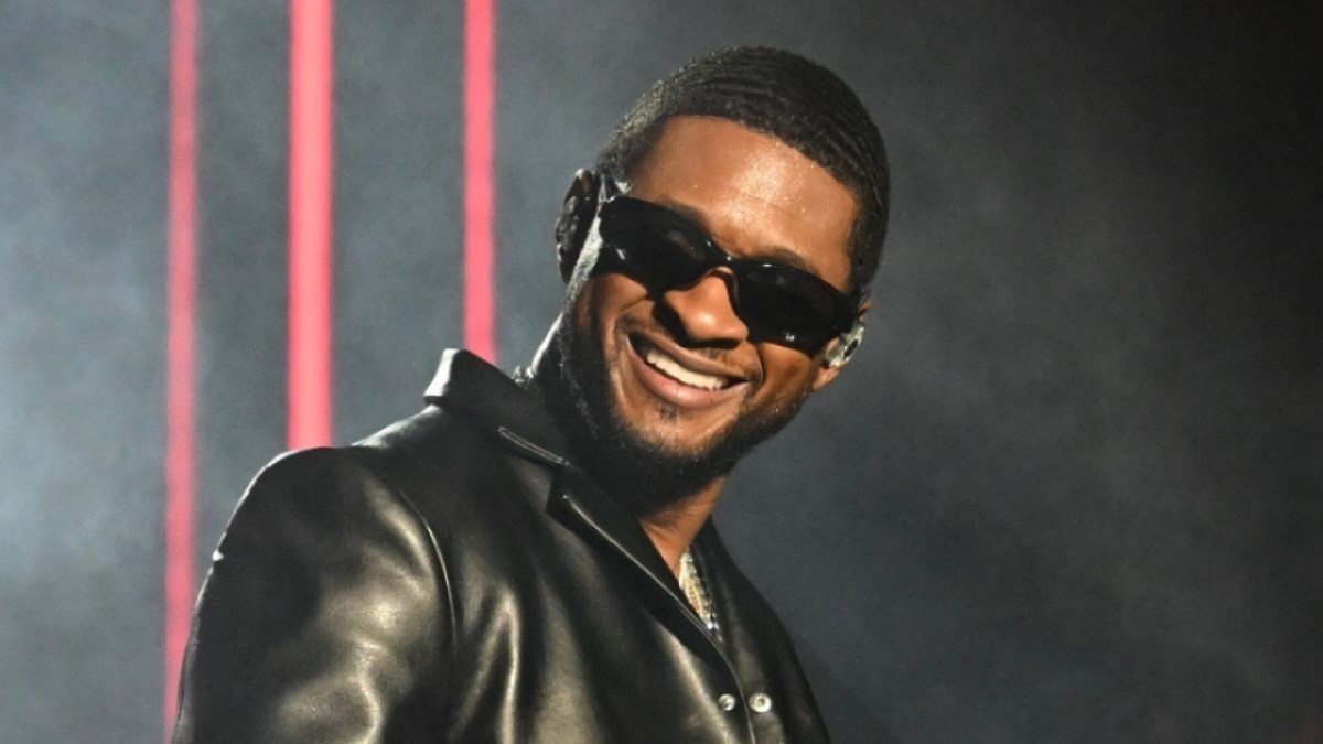 Usher Performs Last-Minute Vegas Show Following ‘Lovers & Friends’ Cancelation