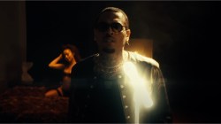 Chris Brown - 'Feel Something'