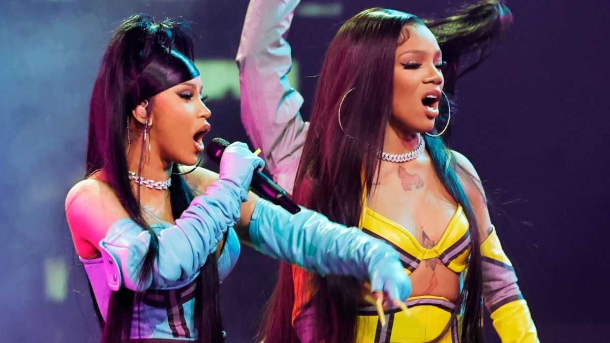 Cardi B Receives Sweet Gift From 'Cousin' GloRilla HipHopDX