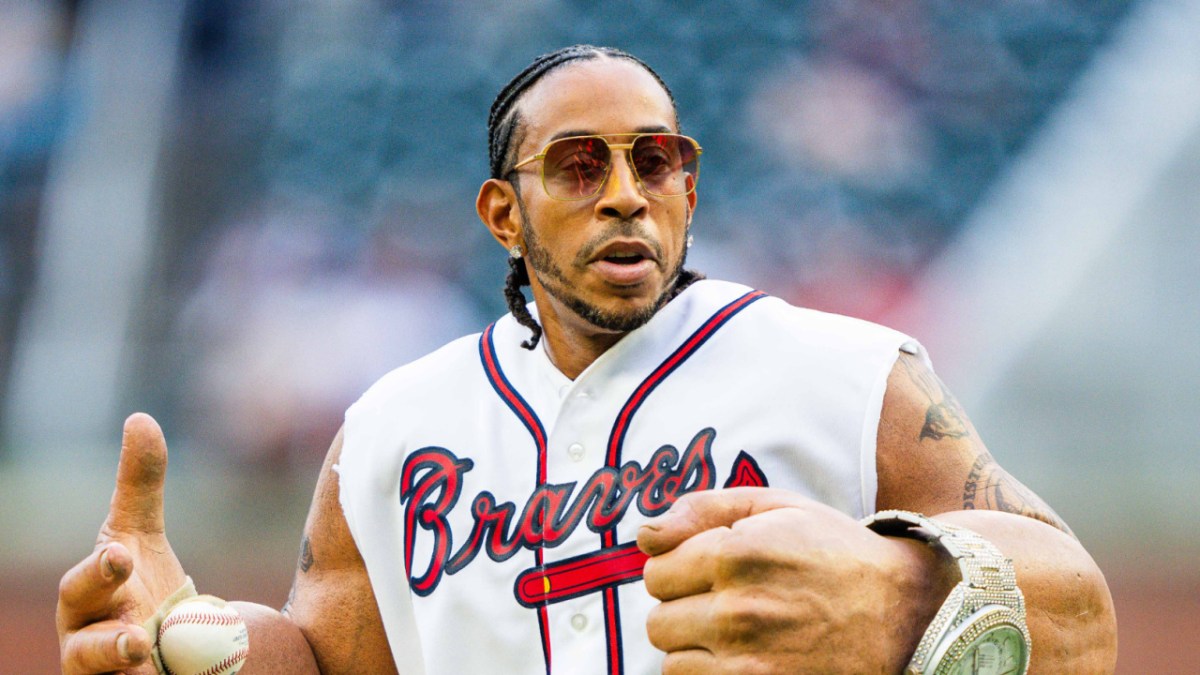 Ludacris Brings Back Giant 'Get Back' Arms To Throw Out First Pitch At Braves Game