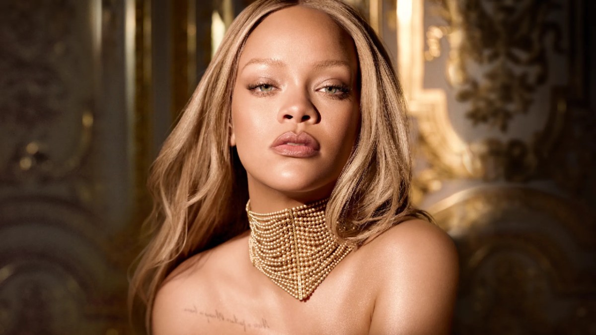 Rihanna Has A ‘Golden Dream’ In New Dior Perfume Commercial