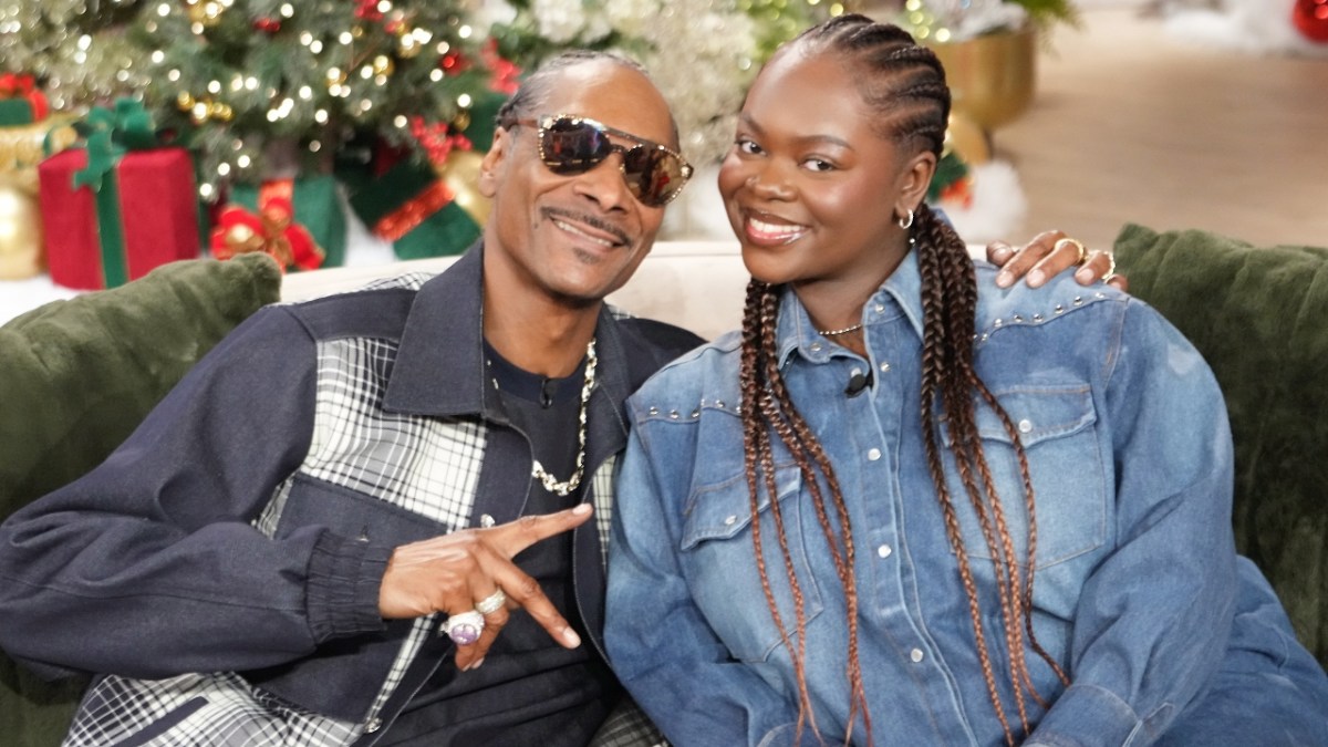 Snoop Dogg’s Daughter Announces Pregnancy: ‘I’m Having A Mini Me’ 