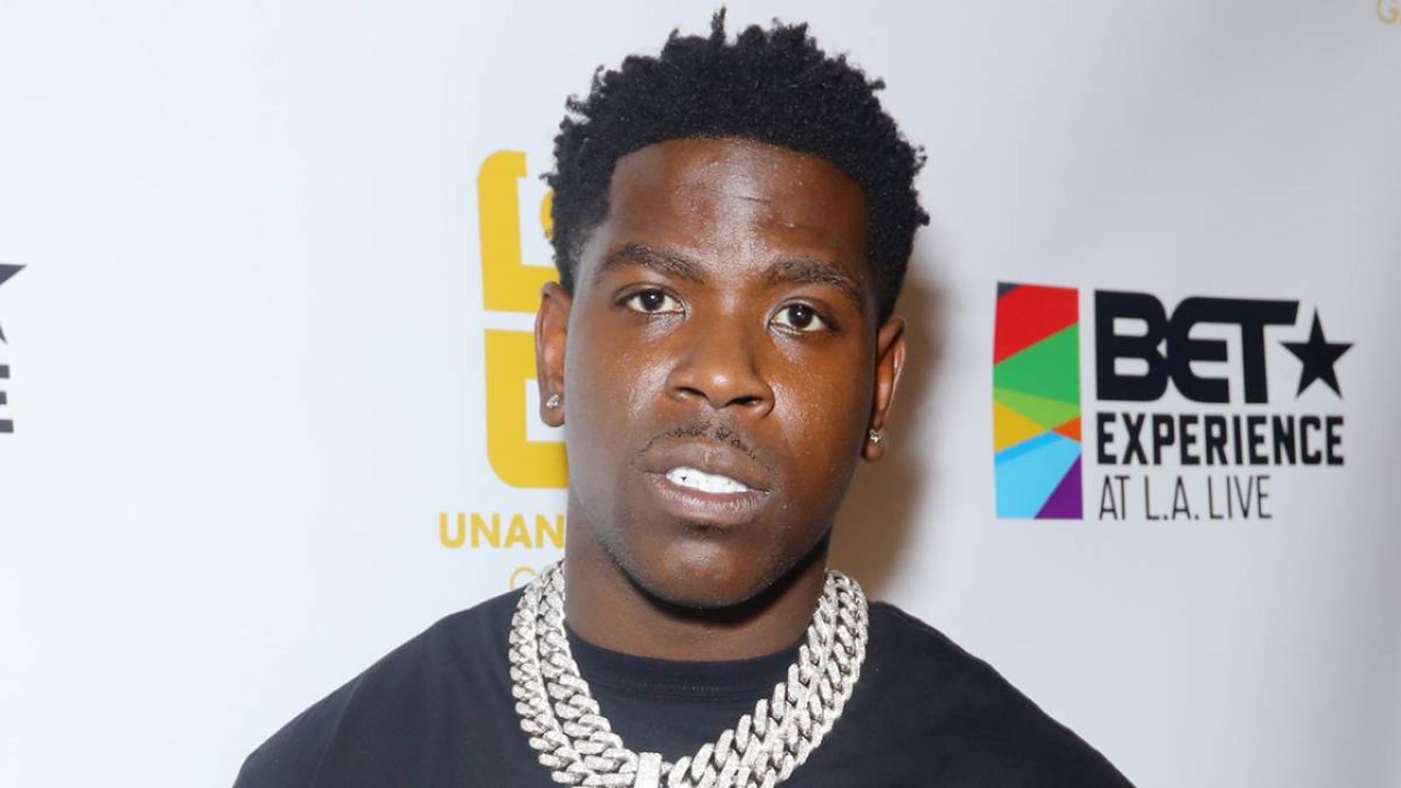 Casanova Flexes His Gym Progress In Shirtless Prison Photos: ‘Health Is Wealth’