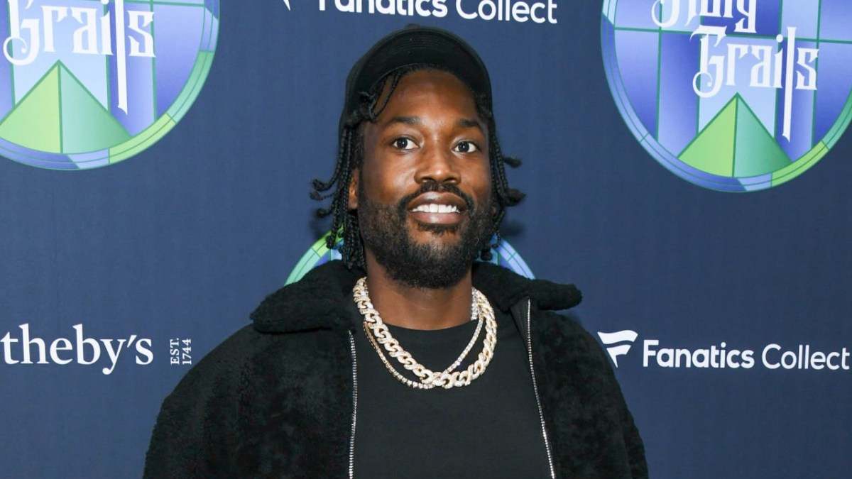 #Meek Mill Warns Youngsters Against Street Life With Sobering Prison Post: 'Save Yourself' #Meek Mill Warns Youngsters Against Street Life With Sobering Prison Post: 'Save Yourself'