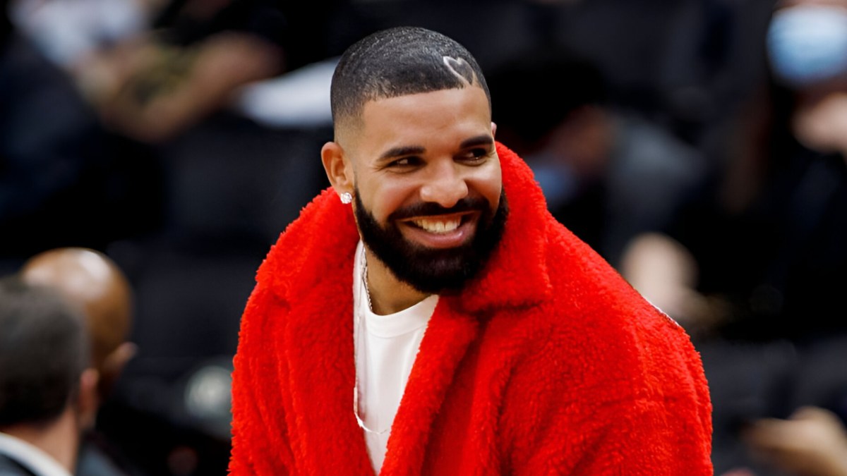 Drake’s ‘Papi’s Home’ Helped Get An R&B Legend Out Of His Def Jam Contract